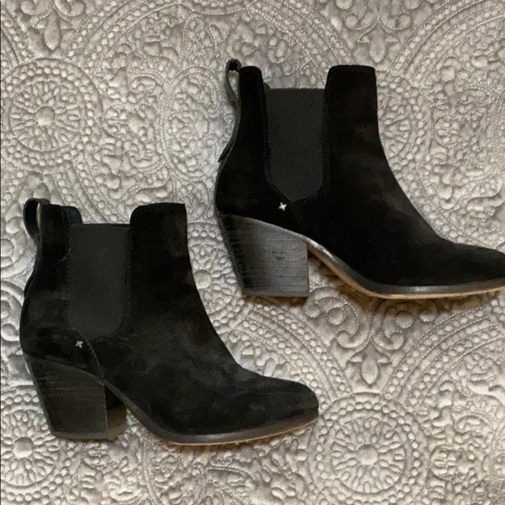 RAG & BONE BLACK SUEDE ANKLE BOOT Sz 35